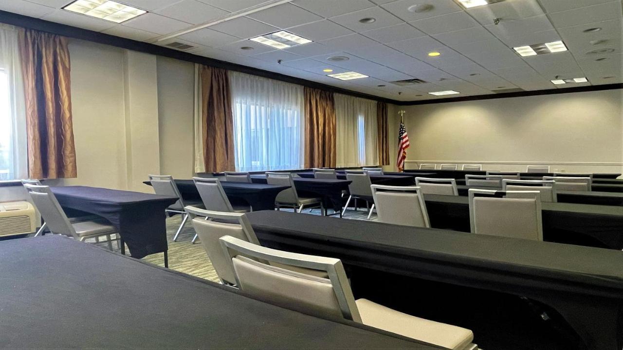 Holiday Inn Clark - Newark By Ihg Extérieur photo