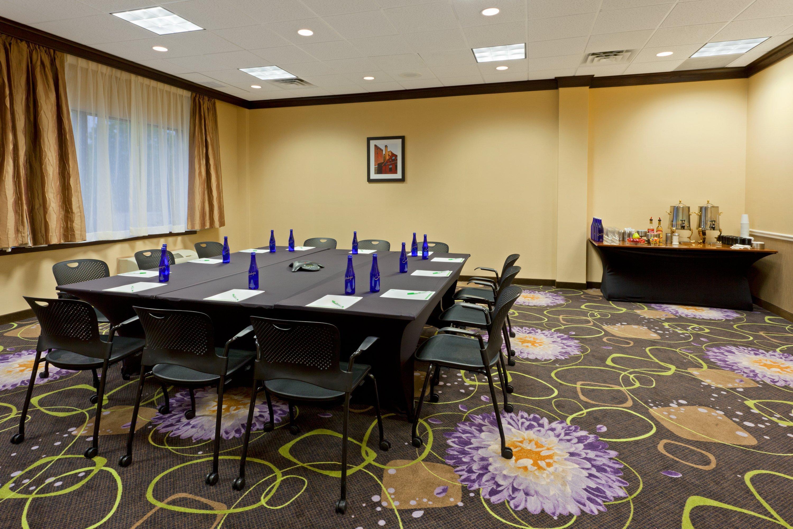 Holiday Inn Clark - Newark By Ihg Business photo