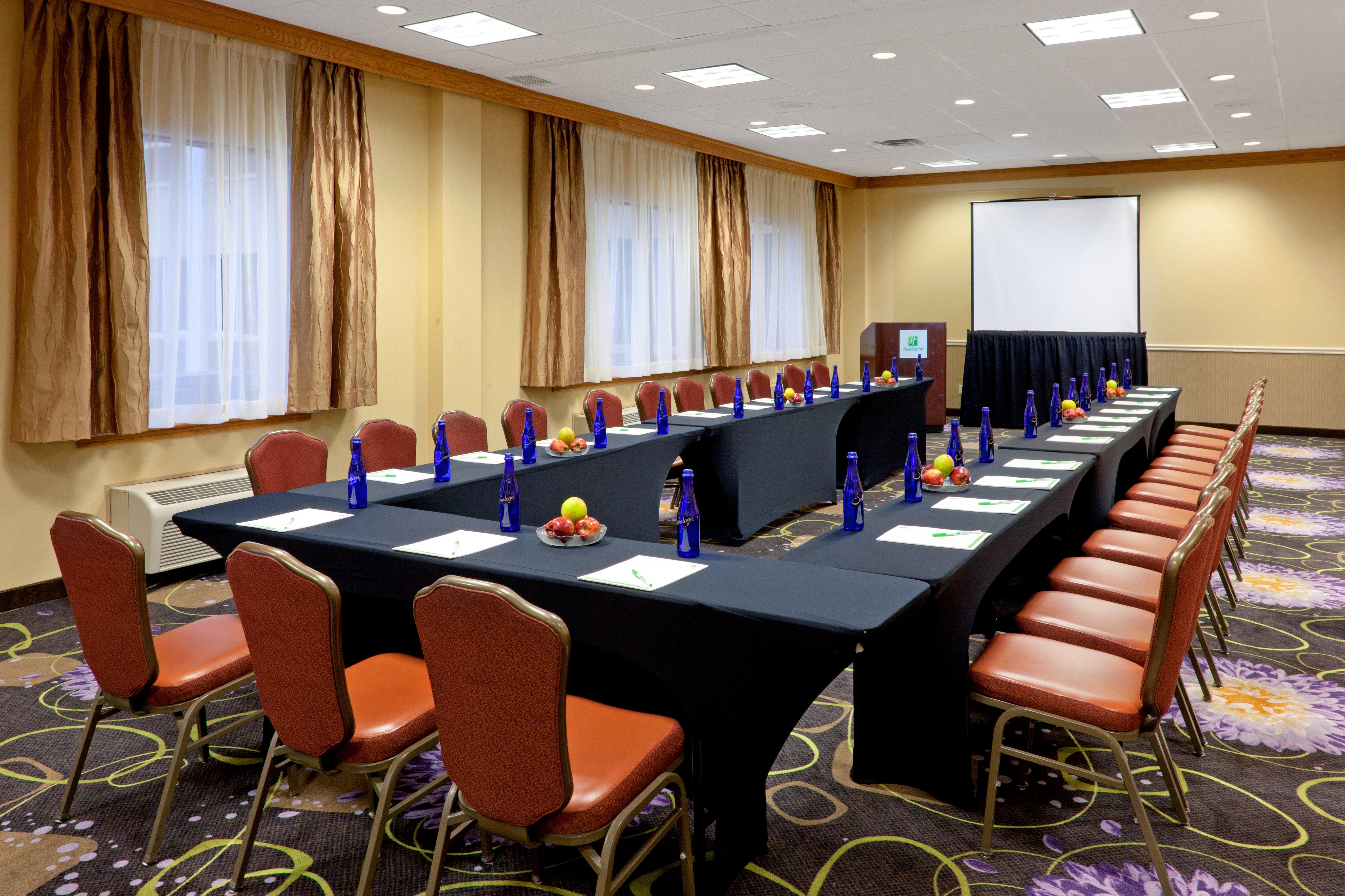 Holiday Inn Clark - Newark By Ihg Extérieur photo